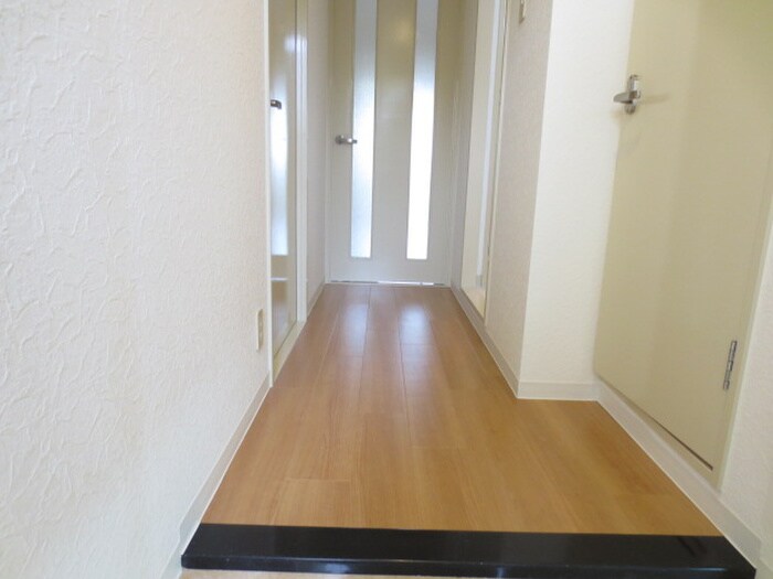 物件内観写真7　(廊下)