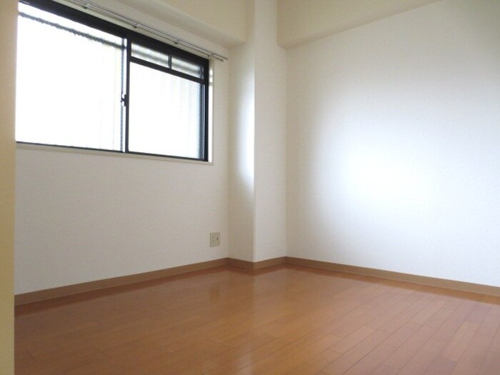 物件内観写真13　(居室)