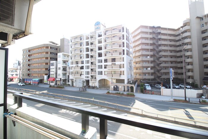 物件内観写真22　(室内からの展望)