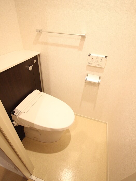 物件内観写真11　(トイレ)