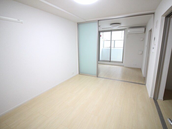 物件内観写真12　(居室)