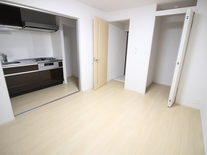 物件内観写真14　(居室)