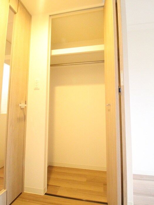 物件内観写真15　(収納)