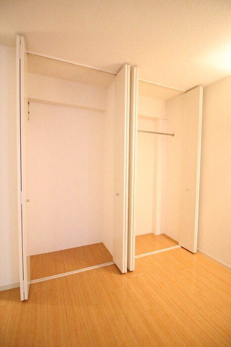 物件内観写真11　(収納)