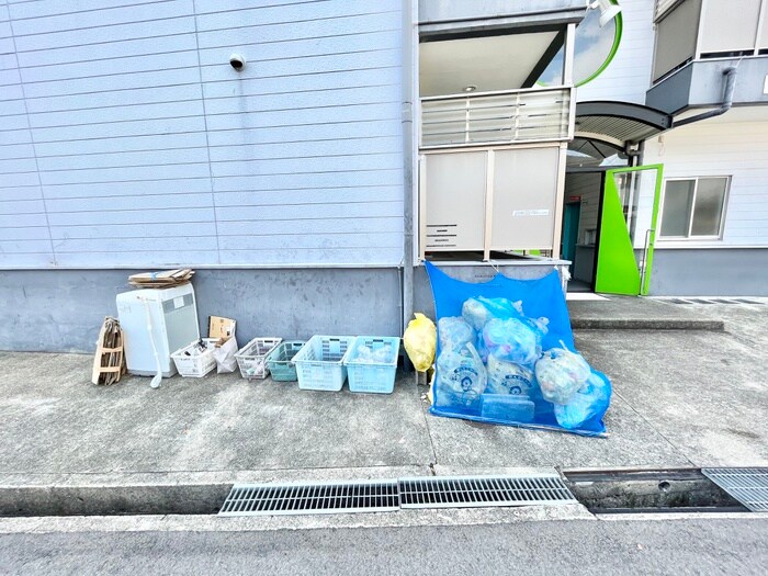 物件外観写真4　(建物設備)