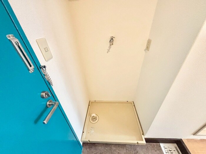 物件内観写真21　(洗濯機置場)