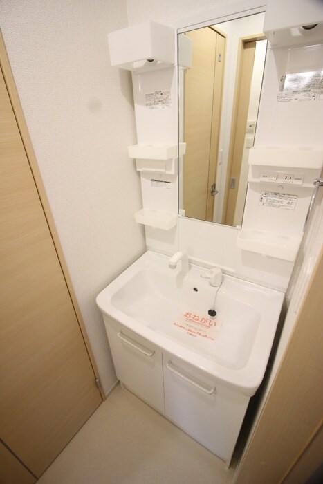 物件内観写真13　(洗面)