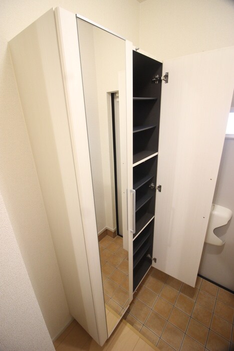 物件内観写真17　(靴箱)