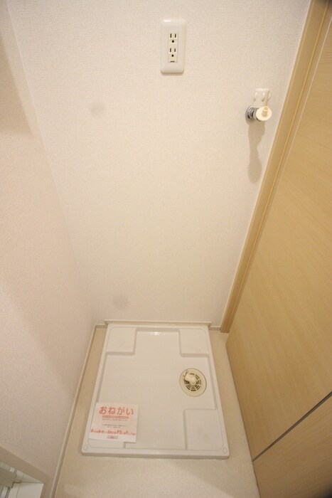 物件内観写真20　(洗濯機置場)