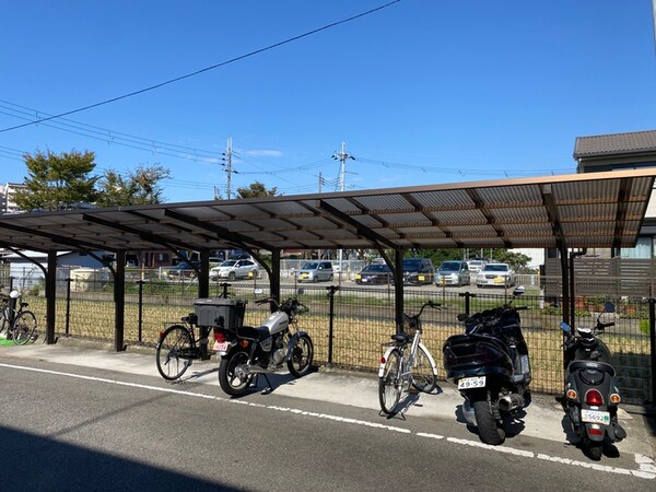 バイク置き場