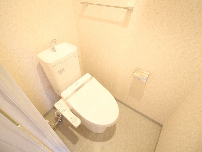 物件内観写真11　(トイレ)