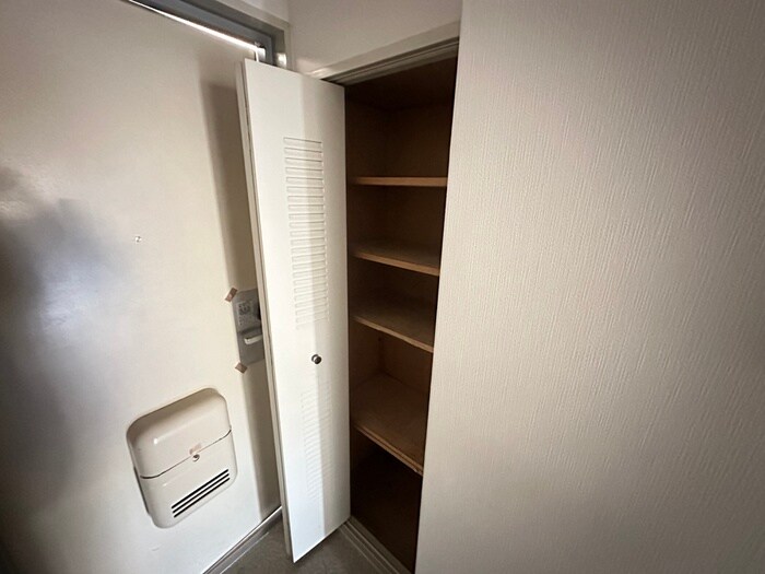 物件内観写真16　(靴箱)