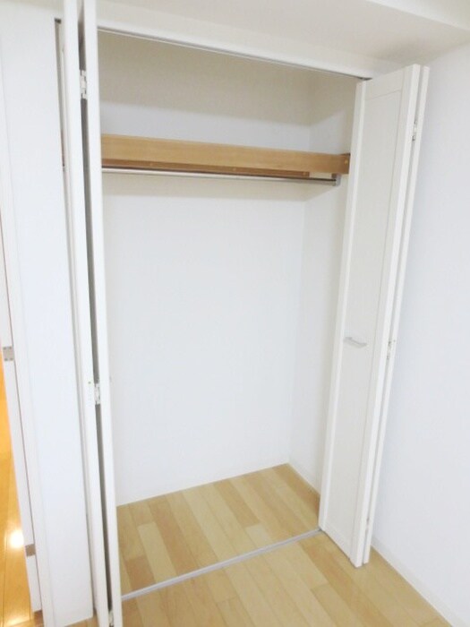 物件内観写真13　(収納)