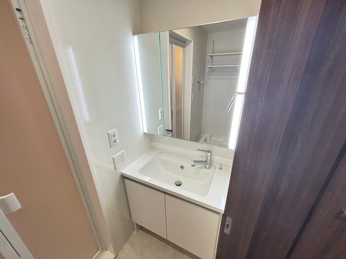 物件内観写真13　(洗面)