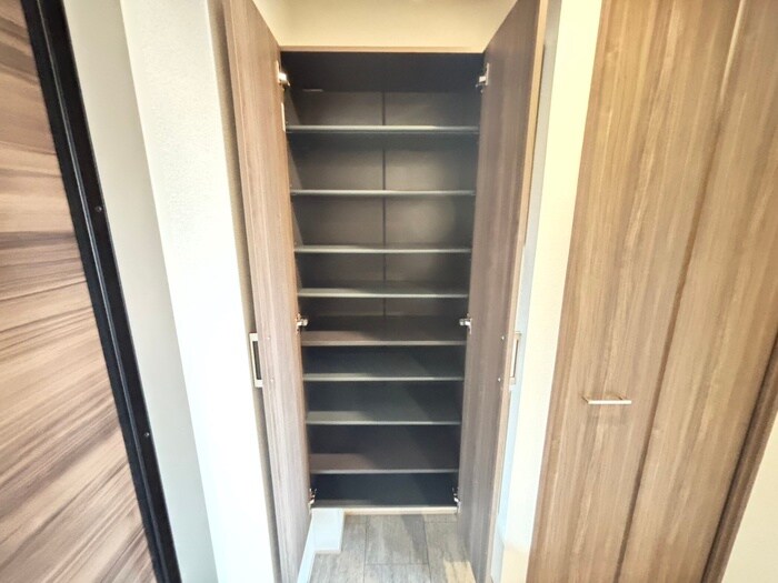 物件内観写真17　(靴箱)