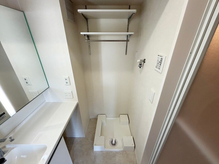 物件内観写真20　(洗濯機置場)