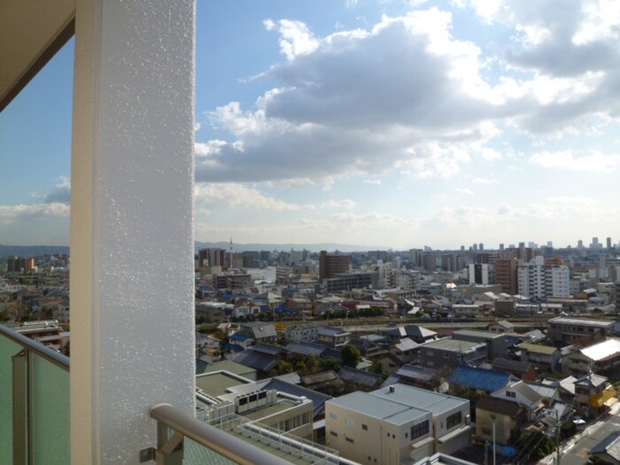 物件内観写真12　(室内からの展望)