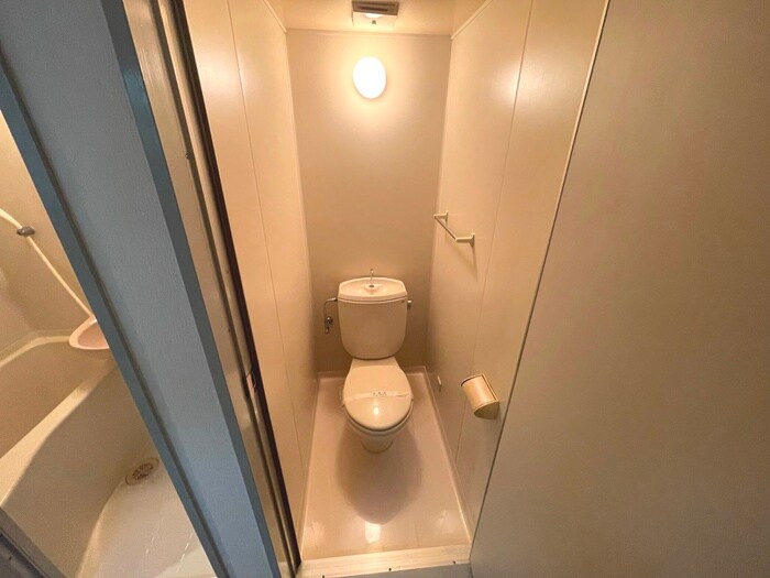 物件内観写真12　(トイレ)