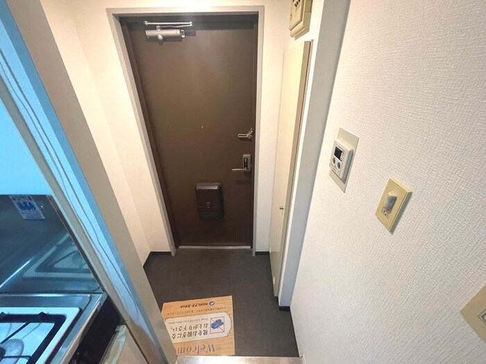 物件内観写真14　(玄関)