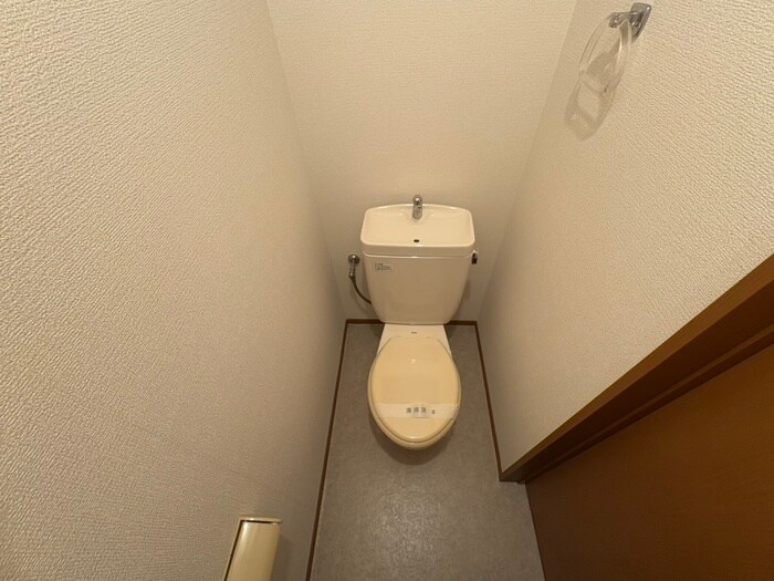 物件内観写真14　(トイレ)