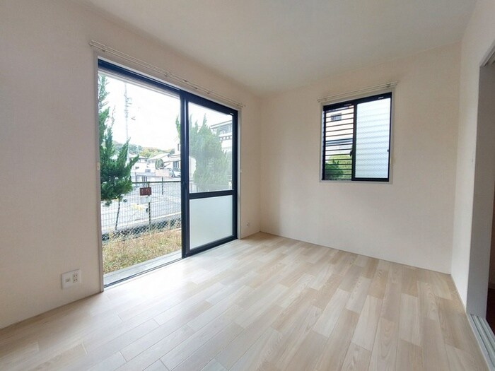 物件内観写真8　(居室)