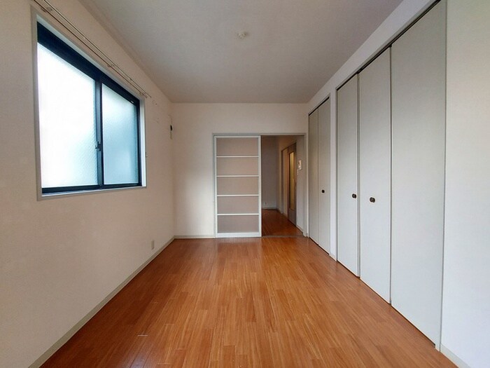 物件内観写真10　(居室)