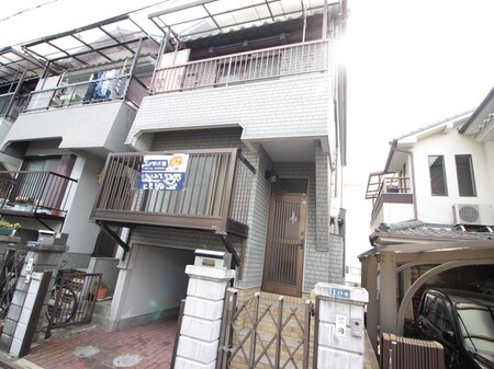 寝屋川市河北東町戸建外観写真