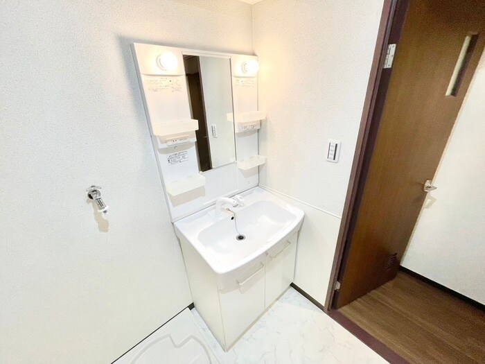 物件内観写真11　(洗面)