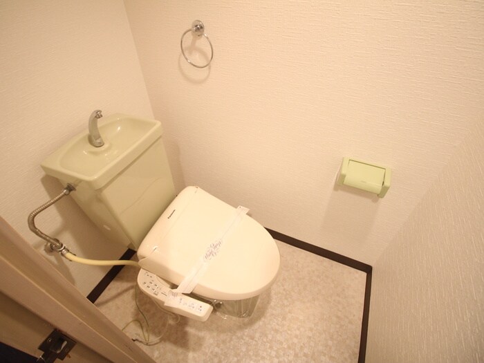 物件内観写真12　(トイレ)