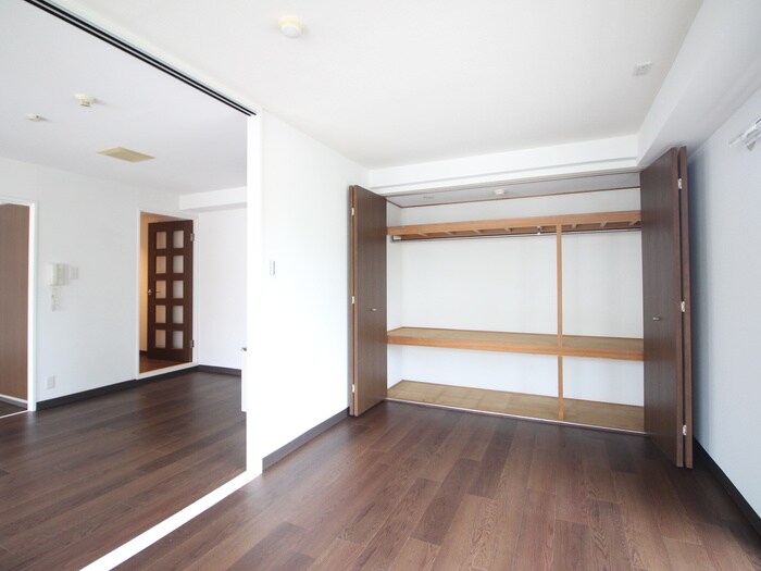 物件内観写真21　(居室)