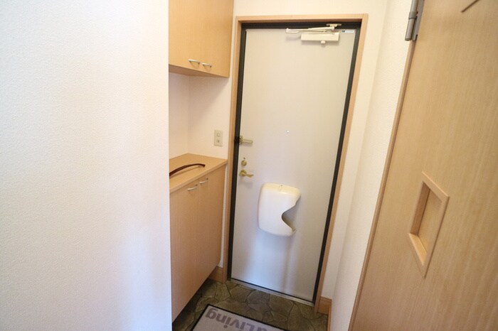 物件内観写真15　(玄関)