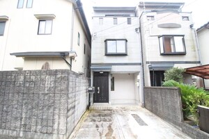 御陵中筋町貸家外観写真