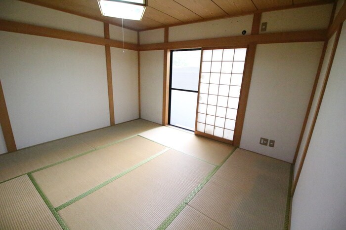 物件内観写真16　(居室)