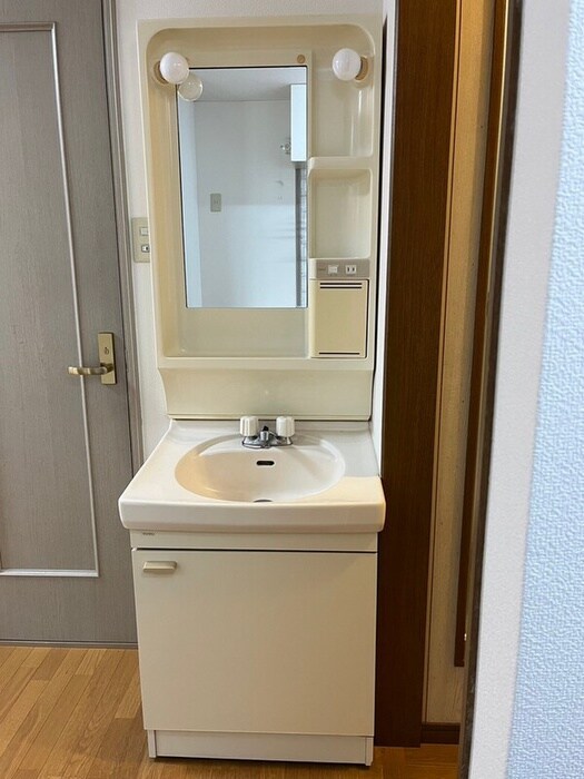 物件内観写真6　(洗面)