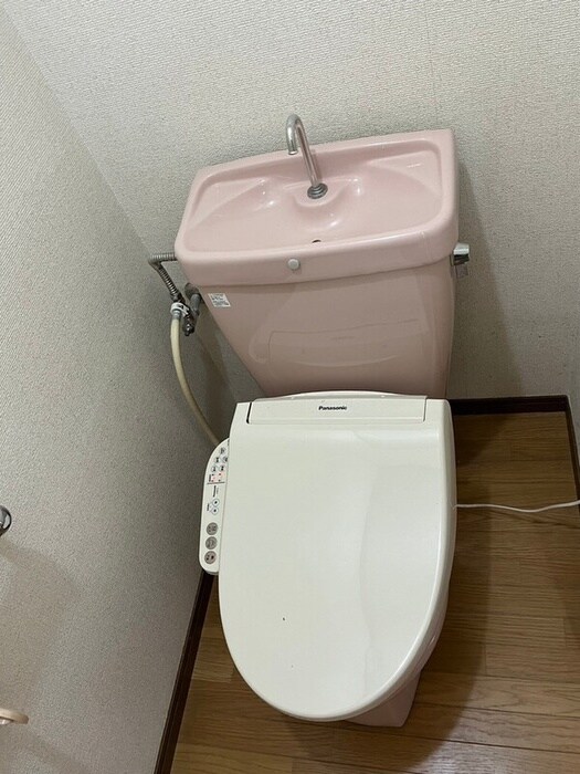 物件内観写真7　(トイレ)