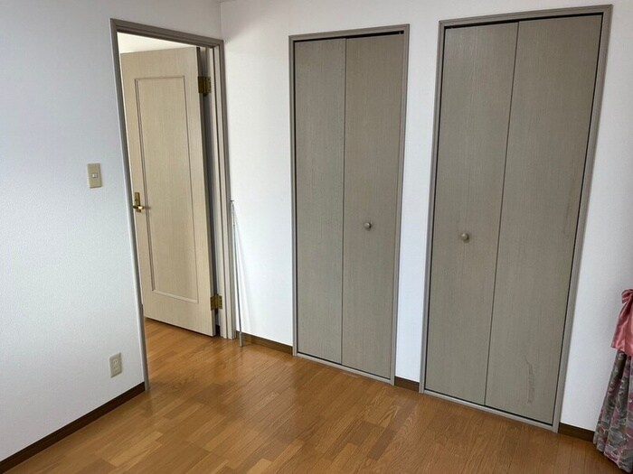 物件内観写真8　(洗面)