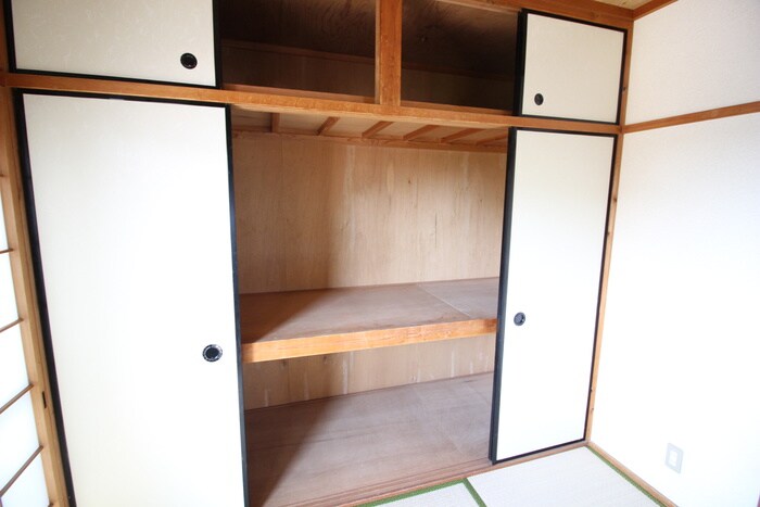 物件内観写真15　(収納)