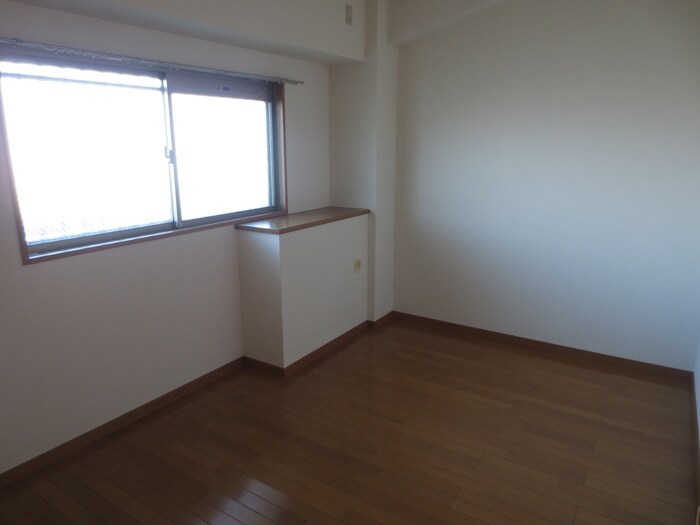 物件内観写真10　(居室)