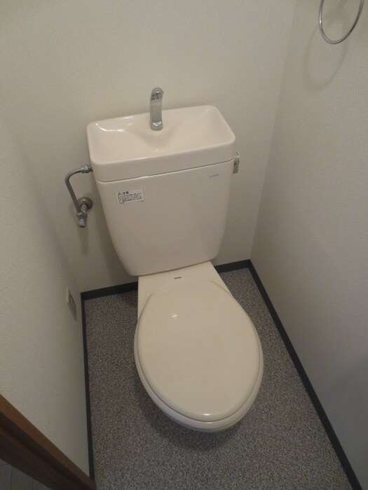 物件内観写真16　(トイレ)