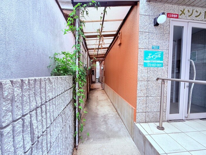 物件外観写真6　(駐輪場)