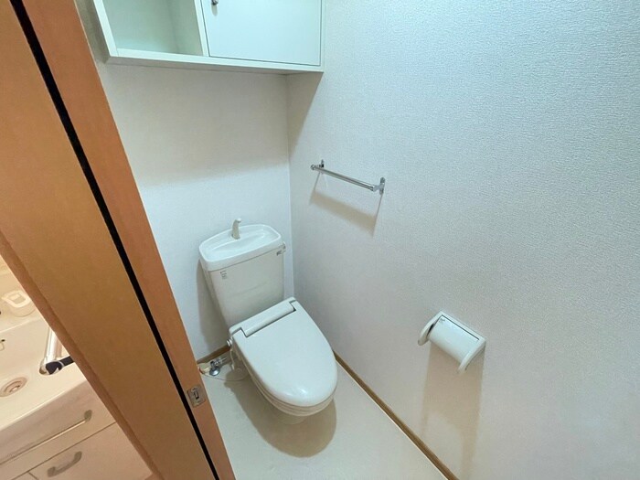 物件内観写真12　(トイレ)
