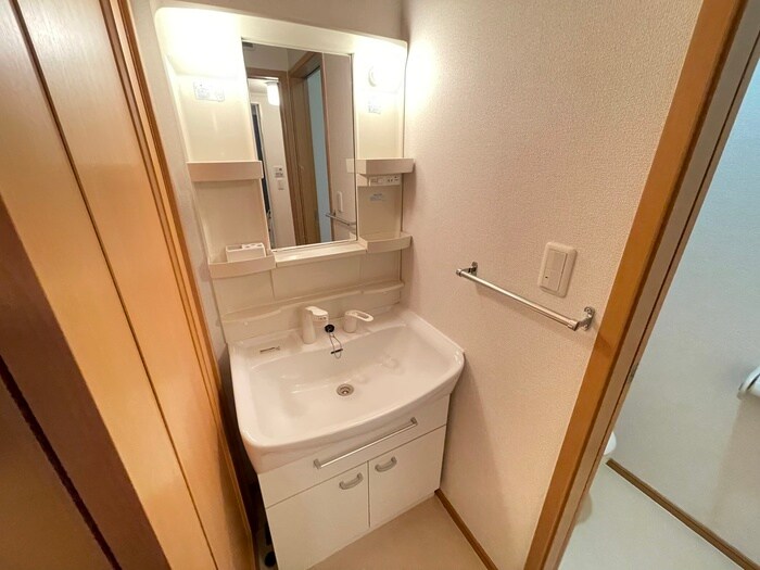 物件内観写真13　(洗面)