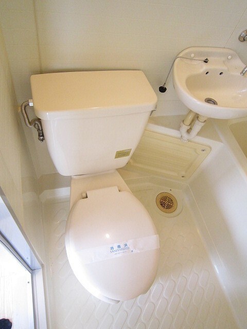 物件内観写真12　(トイレ)