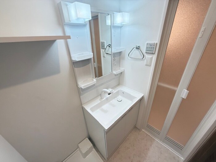 物件内観写真13　(洗面)