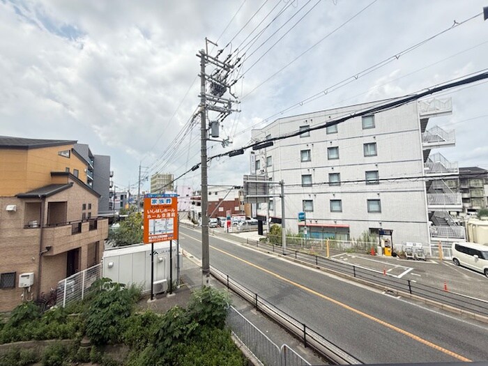 物件内観写真17　(室内からの展望)