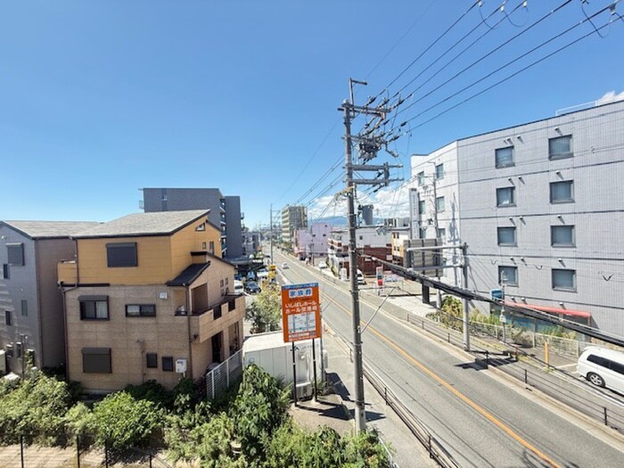 物件内観写真17　(室内からの展望)