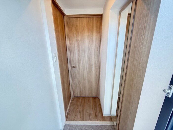 物件内観写真21　(廊下)