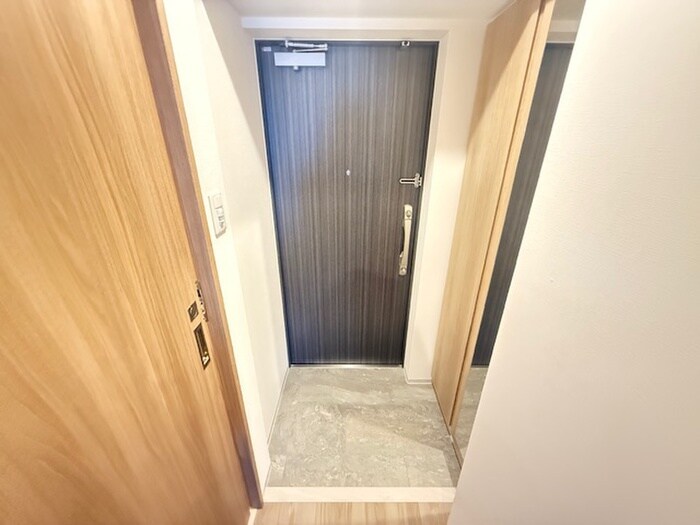 物件内観写真22　(玄関)