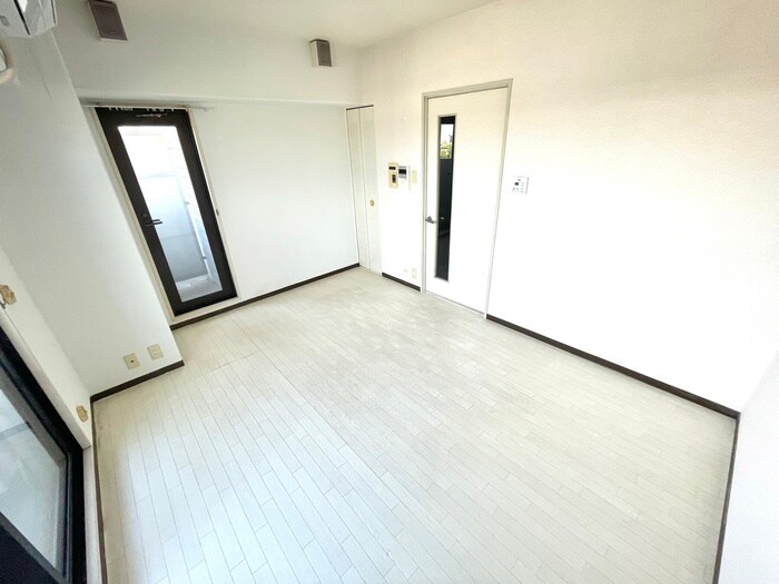 物件内観写真10　(居室)