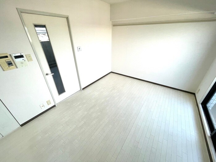 物件内観写真11　(居室)